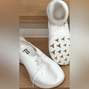 Givenchy Knit Sneakers White Size 11 Men’s Designer Luxury Minimal Shoes